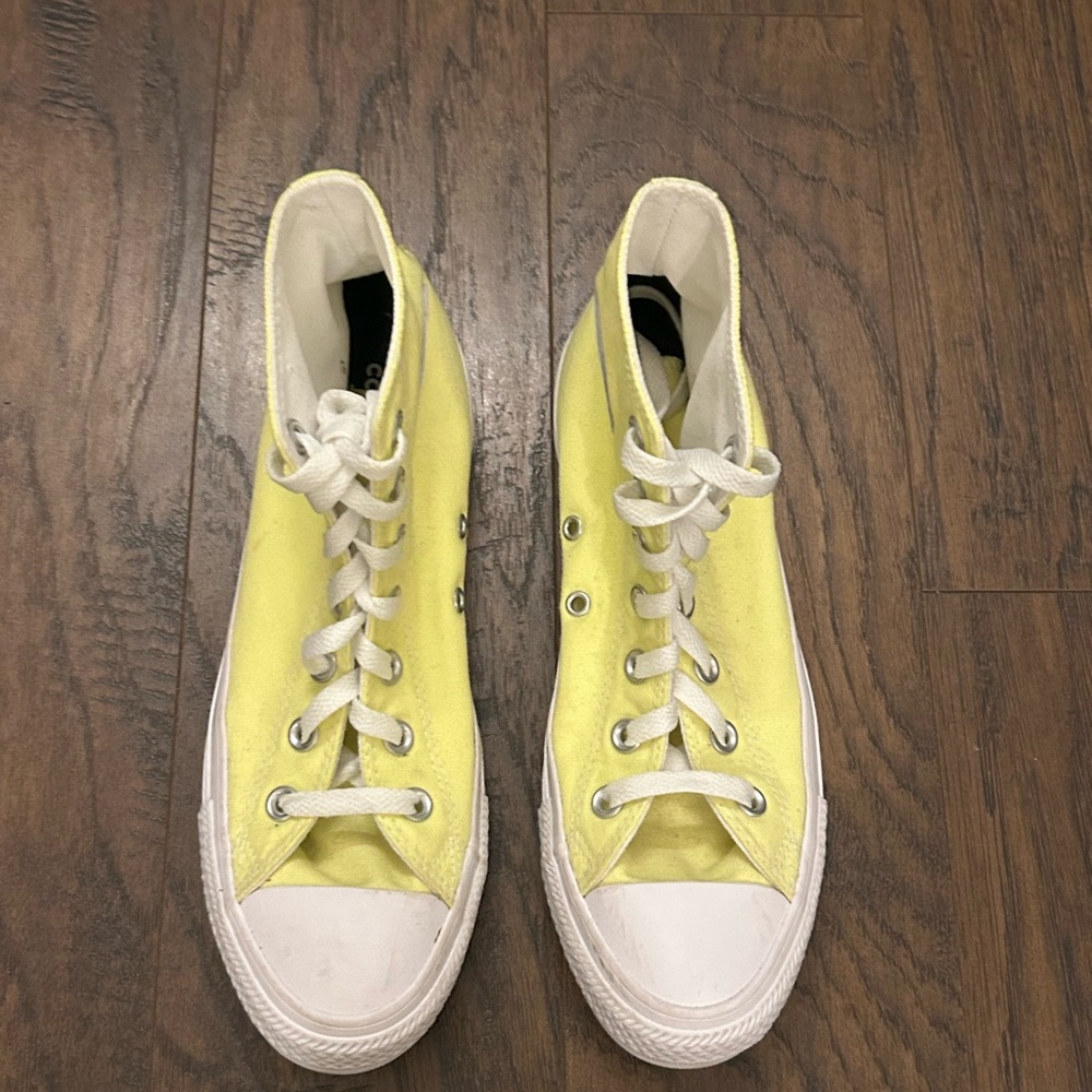Converse Chuck Taylor All Star High Top Unisex Sneakers Light Yellow W 8 M 6 - Picture 4 of 7